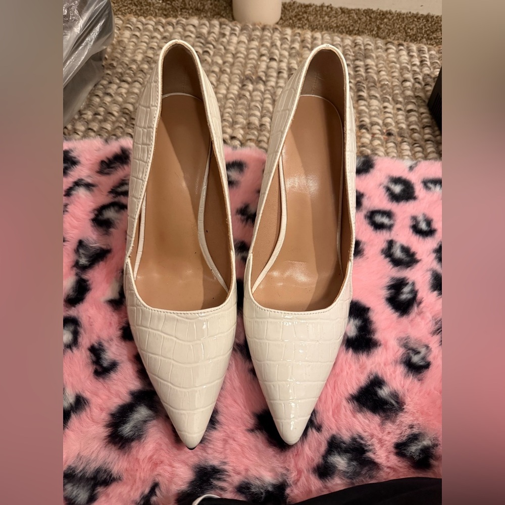 Chic White Croc-Embossed Women's Heels